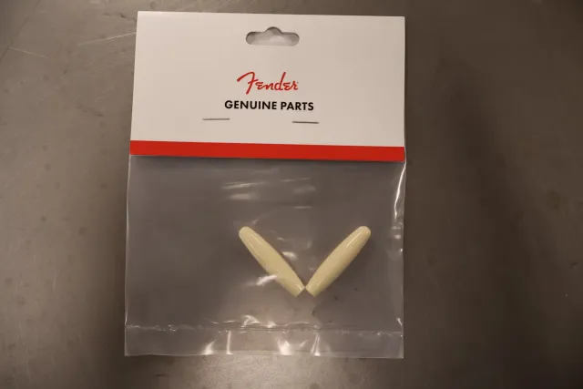 Fender Stratocaster tremolo arm tips aged white 2 stuks