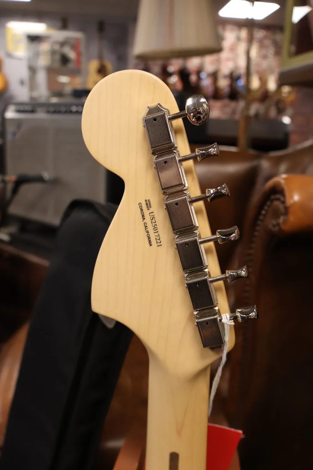Fender American Performer Mustang elektrische gitaar vintage white