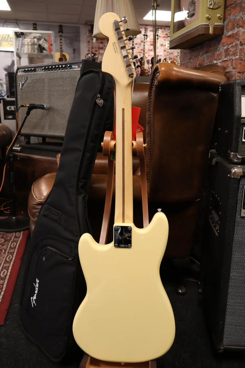 Fender American Performer Mustang elektrische gitaar vintage white