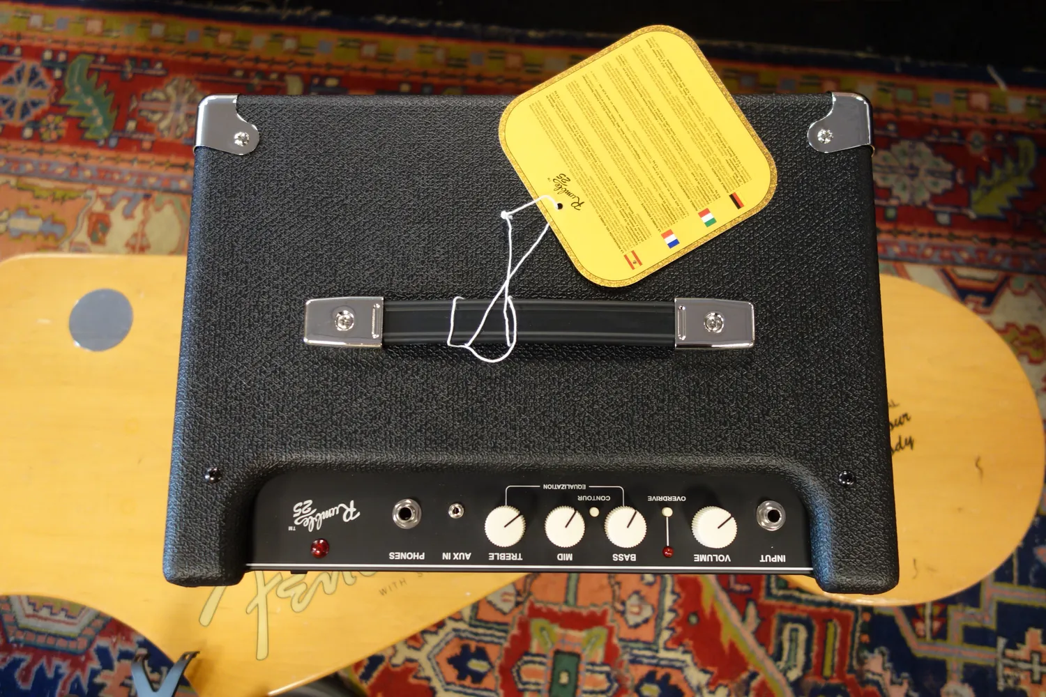 Fender Rumble 25 V3 basversterker 25 watt zwart